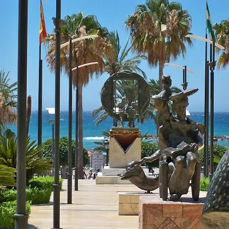 El Faro 3* Marbella
