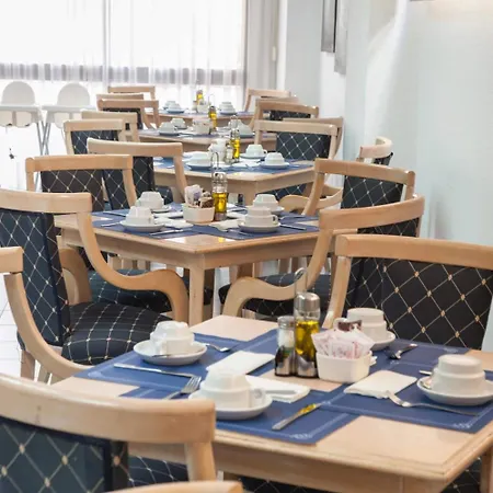 埃尔法罗马贝拉酒店 3*