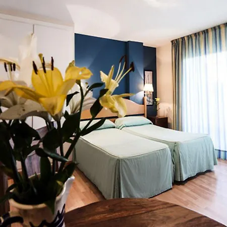 Hotel El Faro 3*