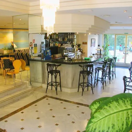 埃尔法罗马贝拉酒店