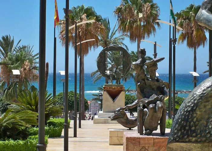 El Faro 3* Marbella