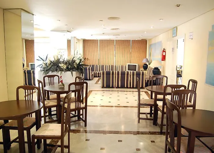 埃尔法罗马贝拉酒店 马尔韦利亚