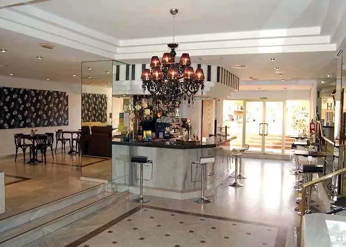 El Faro Hotel